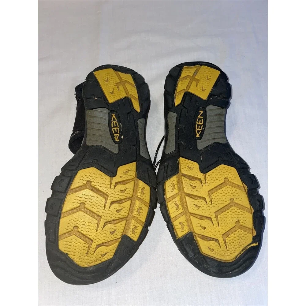Keen River Sandals Men’s Size 10.5 Medium Black Fabric Waterproof Drawstring